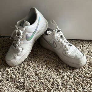 Iridescent Air Forces